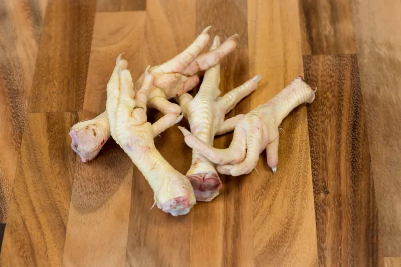 PREMIUMRAW CHICKEN FEET 1KG